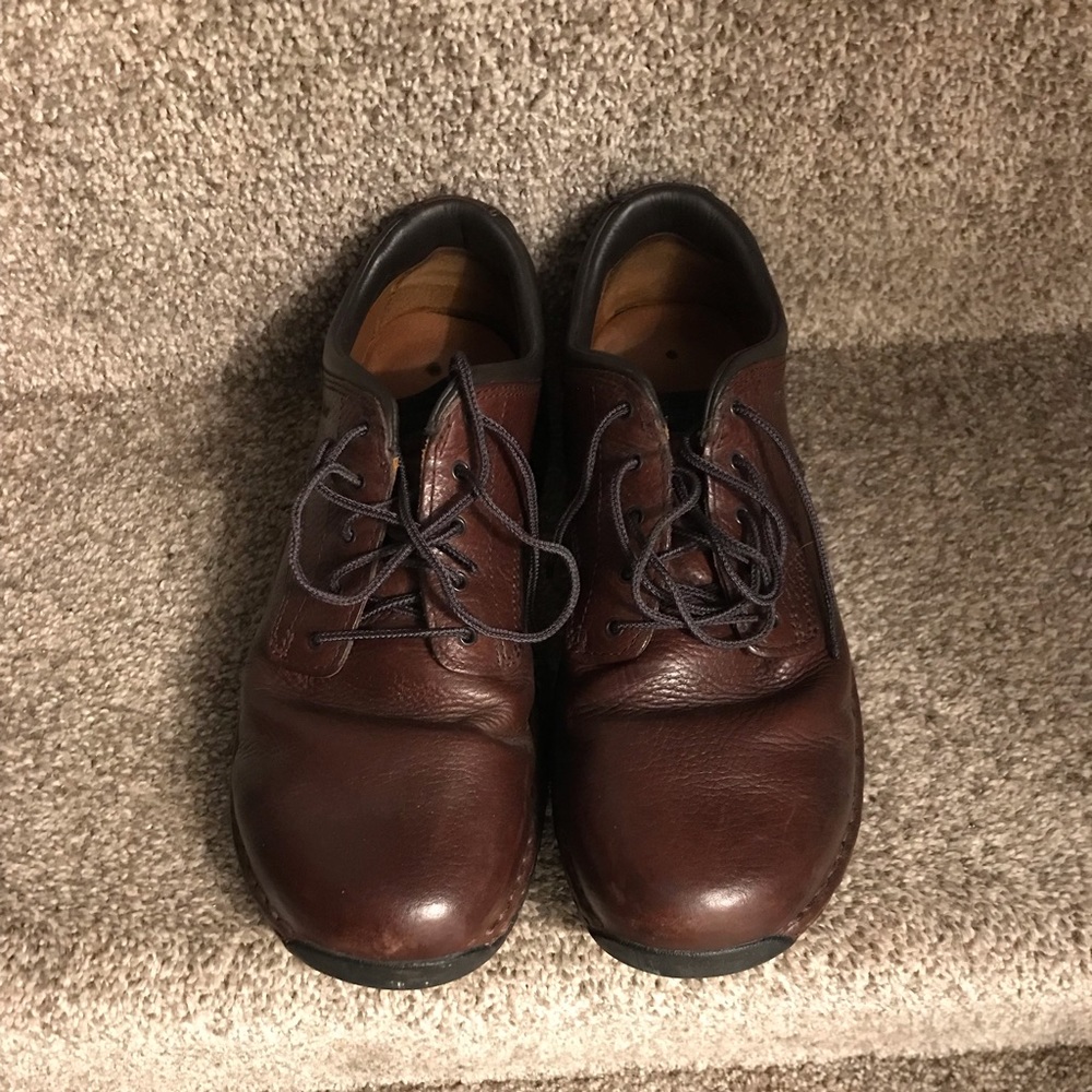 Size 9 red wing steel toe shoes